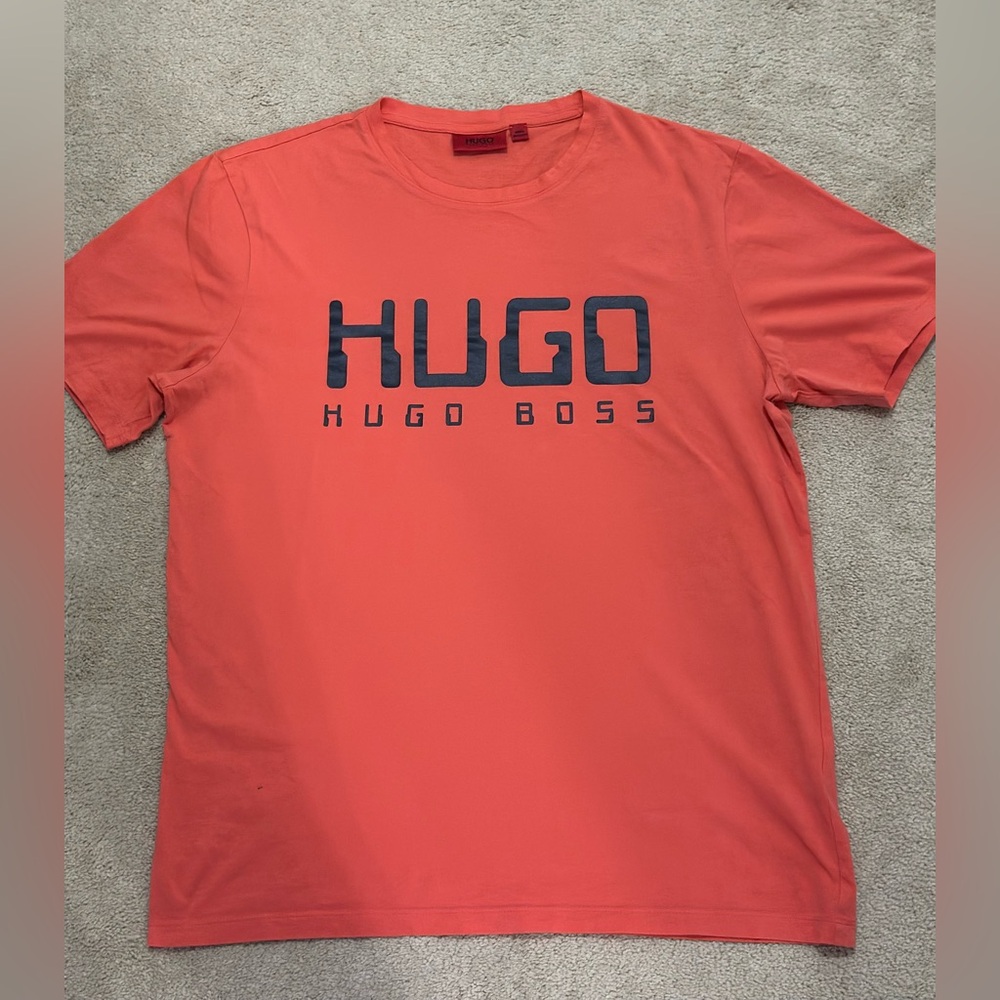 CLOSET CLEAROUT!! Excellent Condition HUGO BOSS Men's shirt.